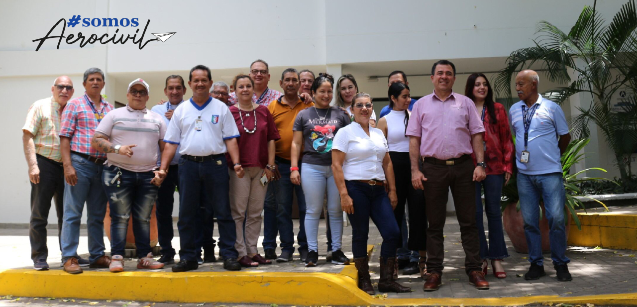 Fotografía de fu7ncionarios Regional Oriente
