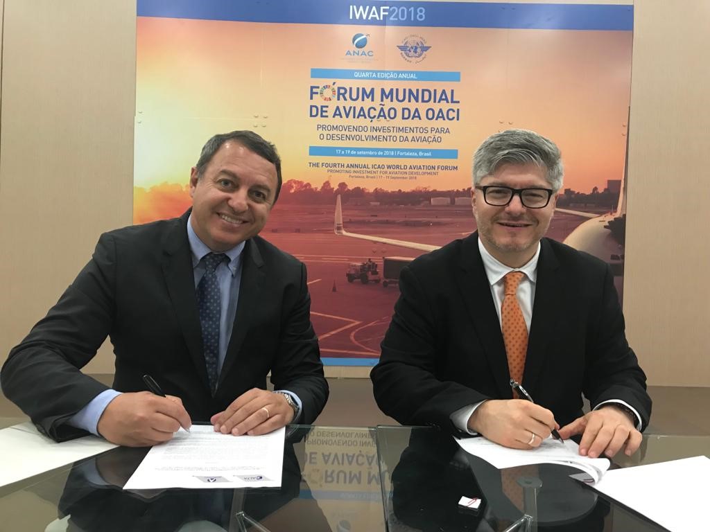 Colombia firma acuerdos de cooperación técnica en Foro Mundial sobre Aviación Civil de la OACI