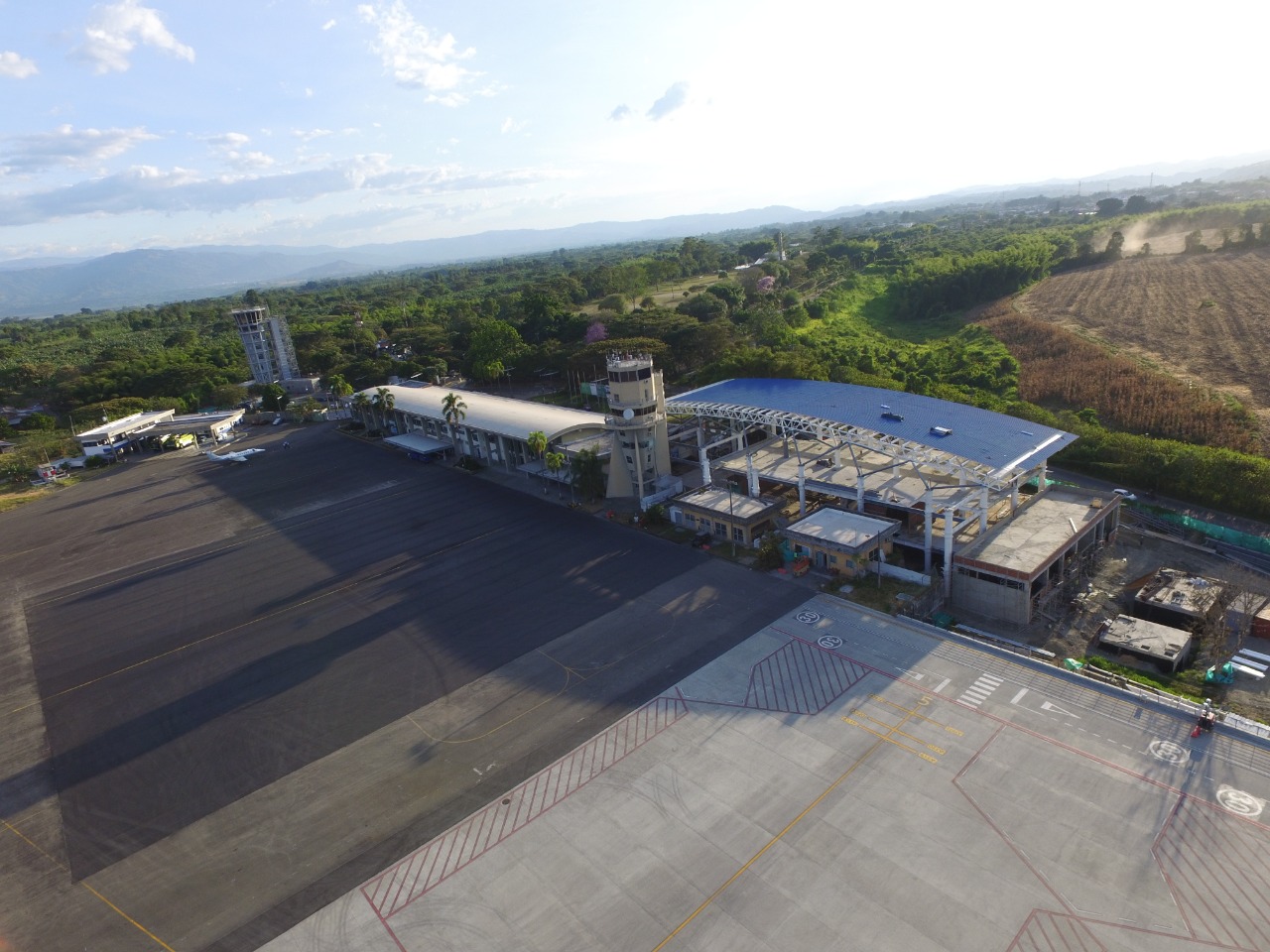 A buen ritmo avanzan obras del Aeropuerto Internacional El Edén