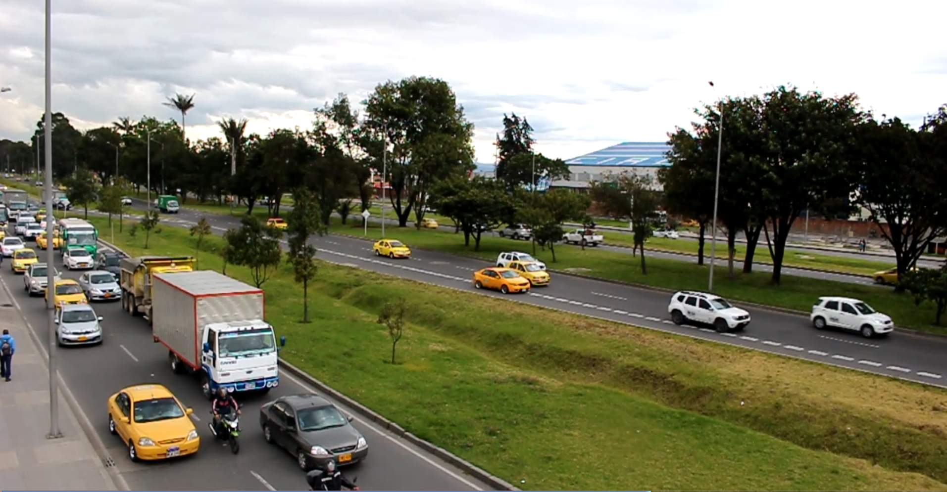 Industria aérea y viajeros deben estar atentos a restricciones en la Avenida El Dorado, con ocasión de la visita papal