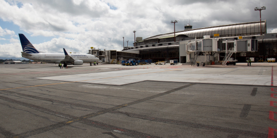 fotografía de PLataforma de aeropuerto José María Córdova-