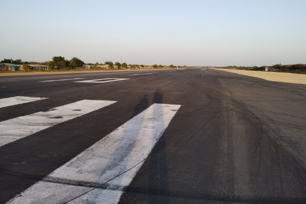 Fotografía de pista en el Aeropuerto Almirante Padilla de Riohacha